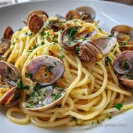 Spaghetti Alle Vongole in 20 Minutes