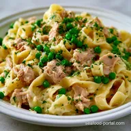 Tuna Noodle Casserole: Creamy and Homemade
